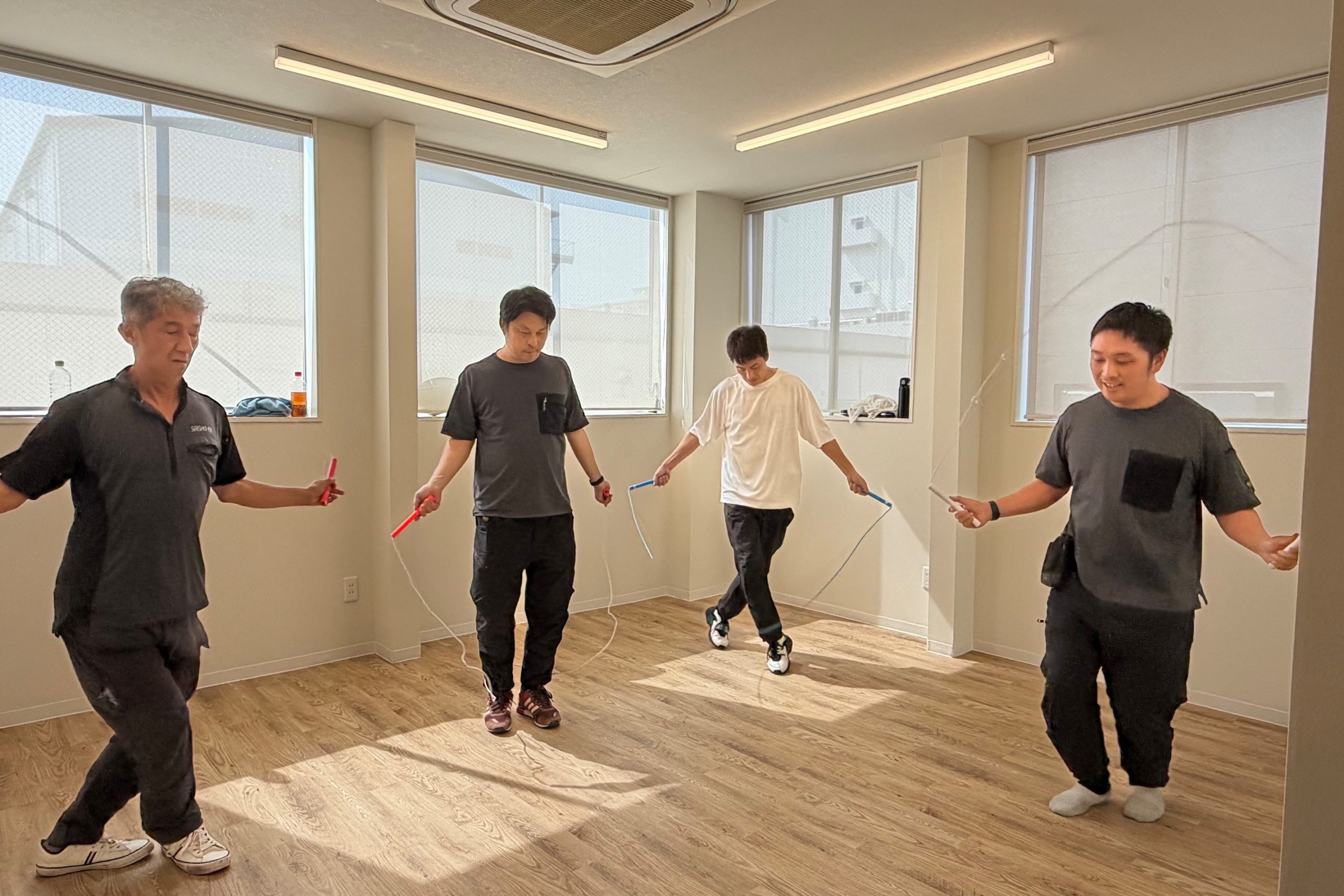 なわとびでダンスステップ